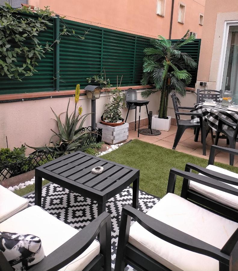 Vila Lydia Cambrils Exteriör bild