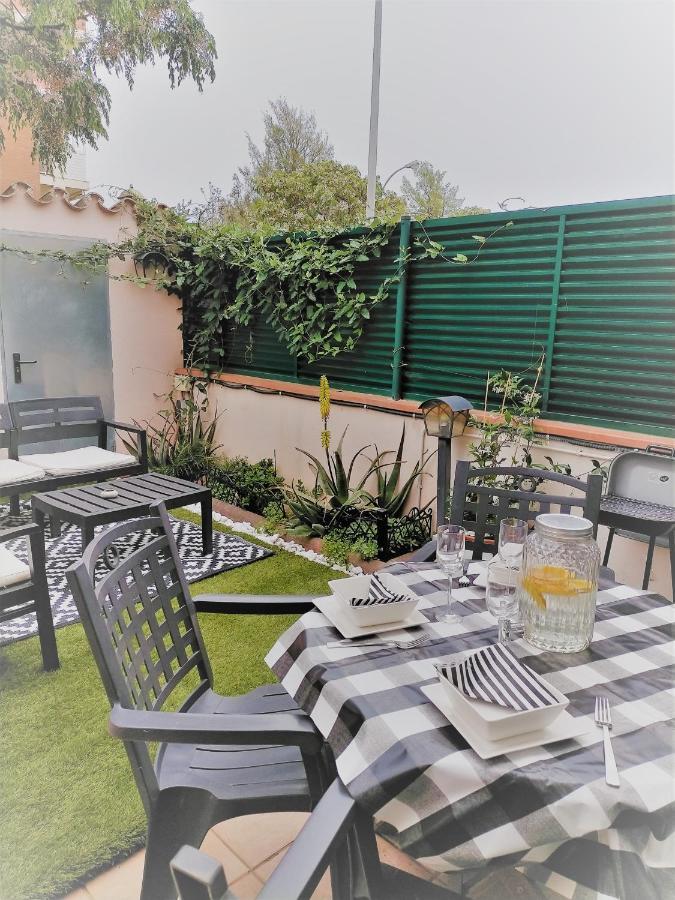 Vila Lydia Cambrils Exteriör bild