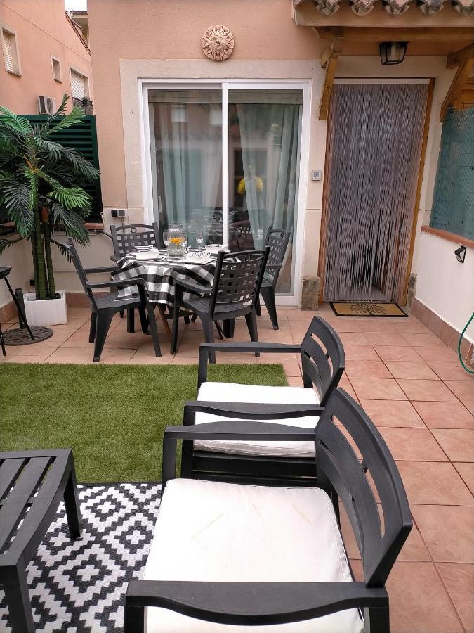 Vila Lydia Cambrils Exteriör bild