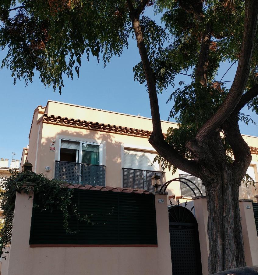 Vila Lydia Cambrils Exteriör bild